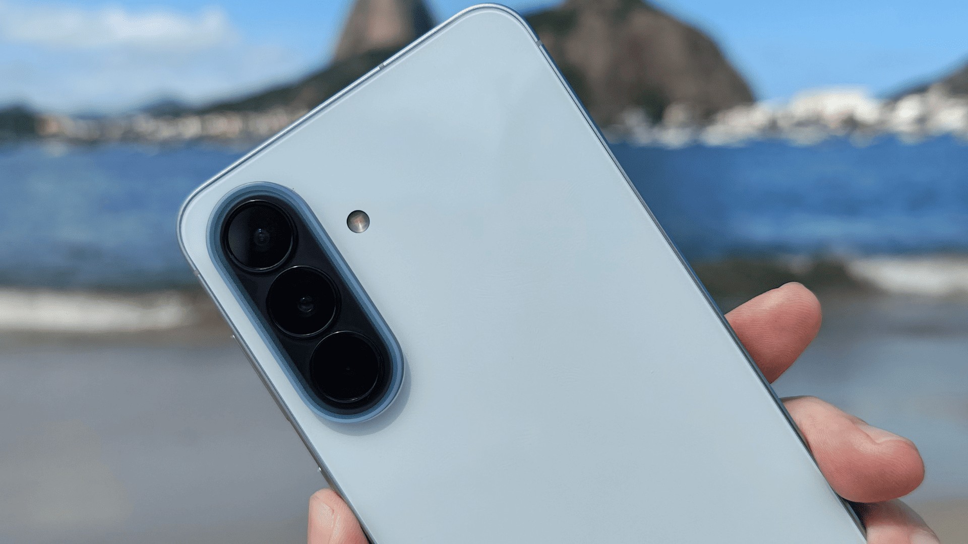 Do baratinho ao top: os 10 celulares mais vendidos no Mercado Livre