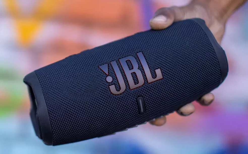 JBL Charge 5 OfRece 20 Horas de Bateria, Promete um Fabricante - Foto: Divulgação/JBL