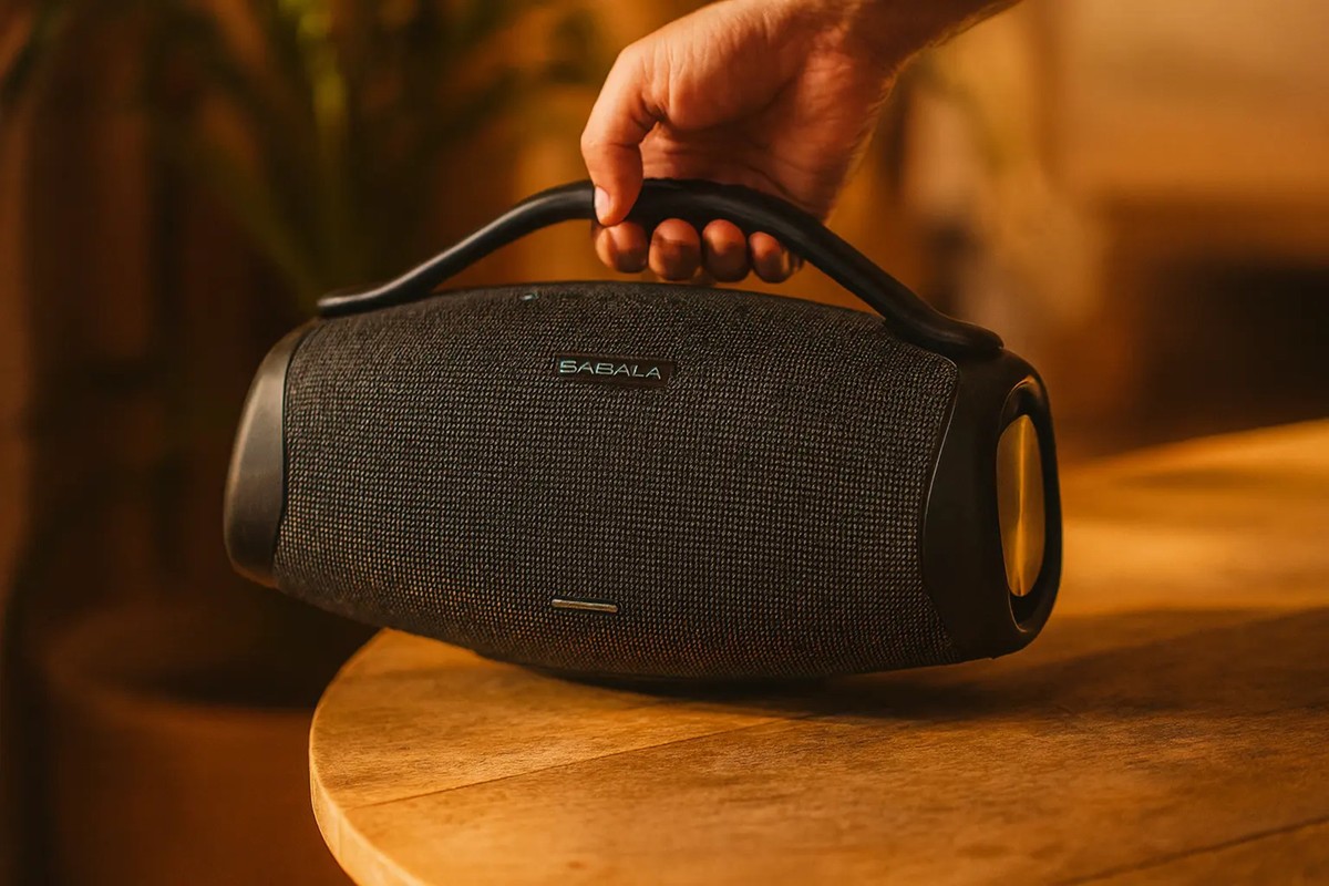 Sabala Dr-909 é rival da JBL com bateria de 36h e potência de 200W