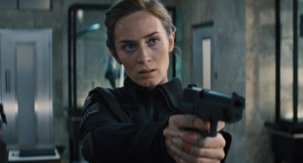 Rita conhecia o loop temporal porque ela já havia vivido o mesmo fenômeno durante a Batalha de Verdun — Foto: Divulgação/IMDb