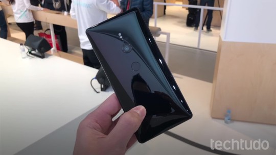 Sony revela preços de lançamento do Xperia XZ2 e XZ2 Compact