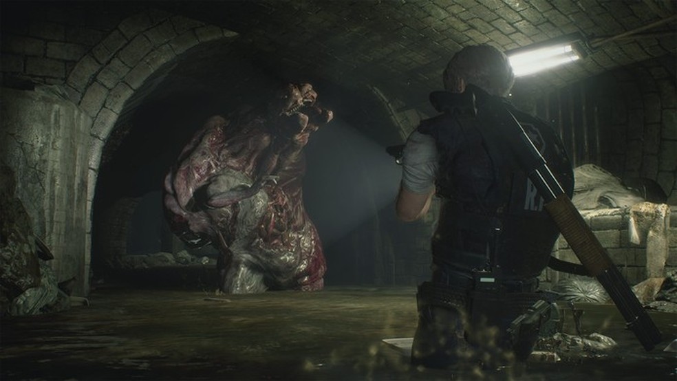 Resident Evil 2 Remake conta com dois protagonistas com caminhos diferentes; game está de graça para assinantes da PS Plus Extra e Xbox Game Pass — Foto: Divulgação/Capcom