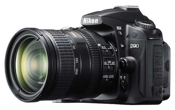 Review Nikon D90
