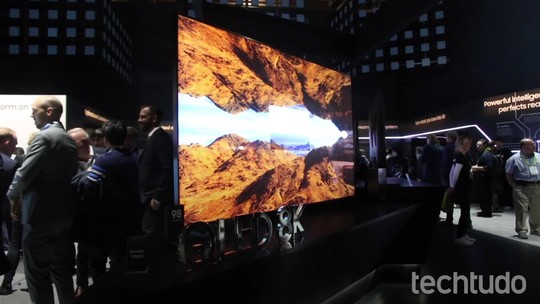 Samsung anuncia smart TV QLED de 98 polegadas com resolução 8K