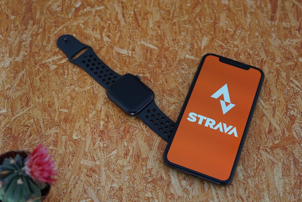 Smartwatch compatível com Strava: 6 opções ideais para treinos