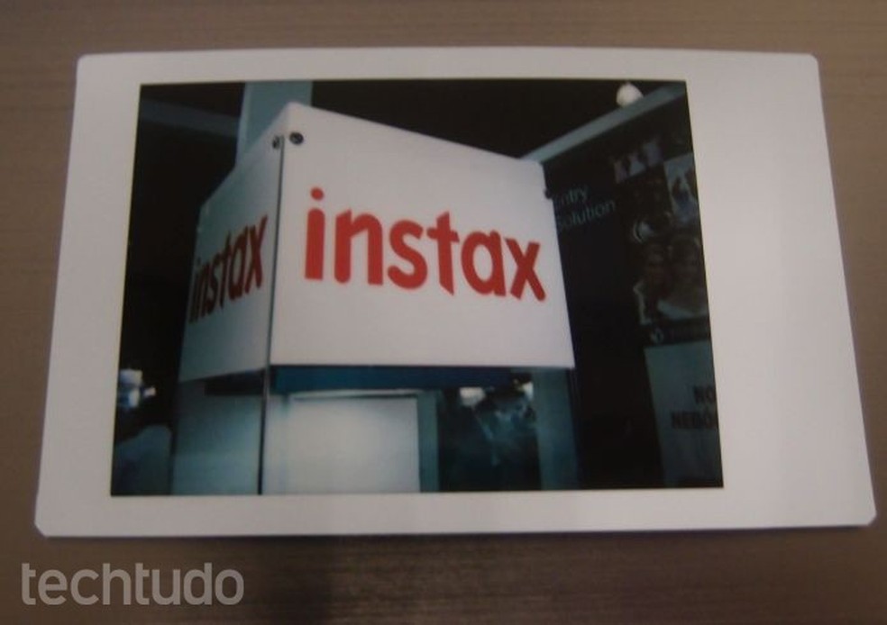 Qualidade da foto da Instax Mini 90 é de uma máquina analógica tradicional (Foto: Pedro Zambarda/TechTudo) — Foto: TechTudo