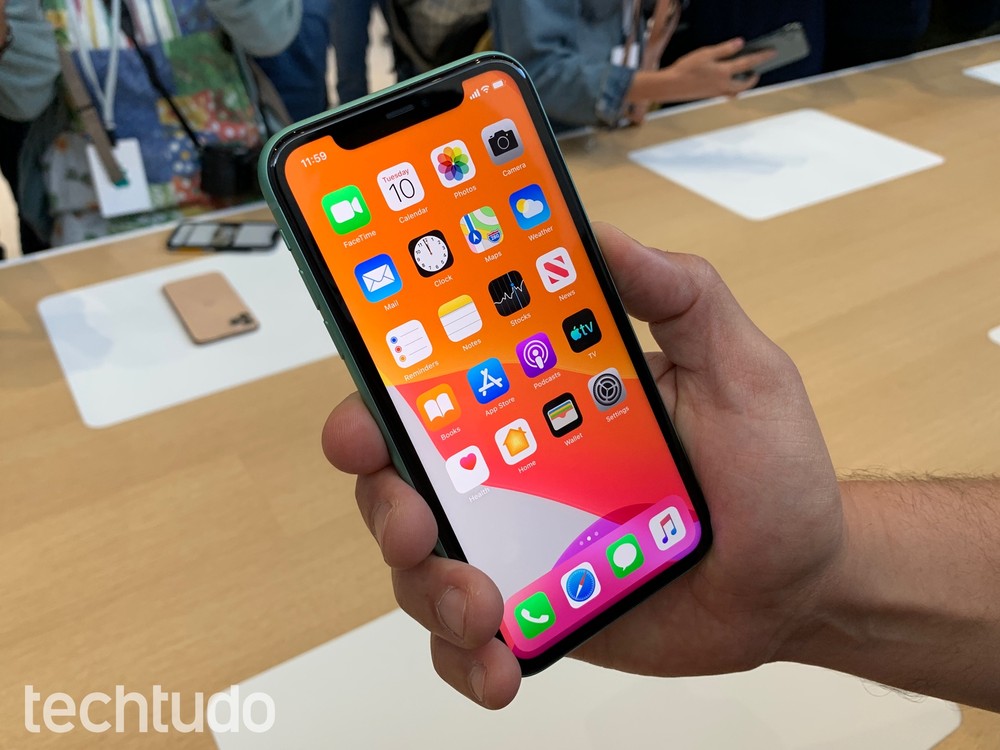 iPhone 11 vale a pena em 2025? Veja prós e contras do celular de 2019