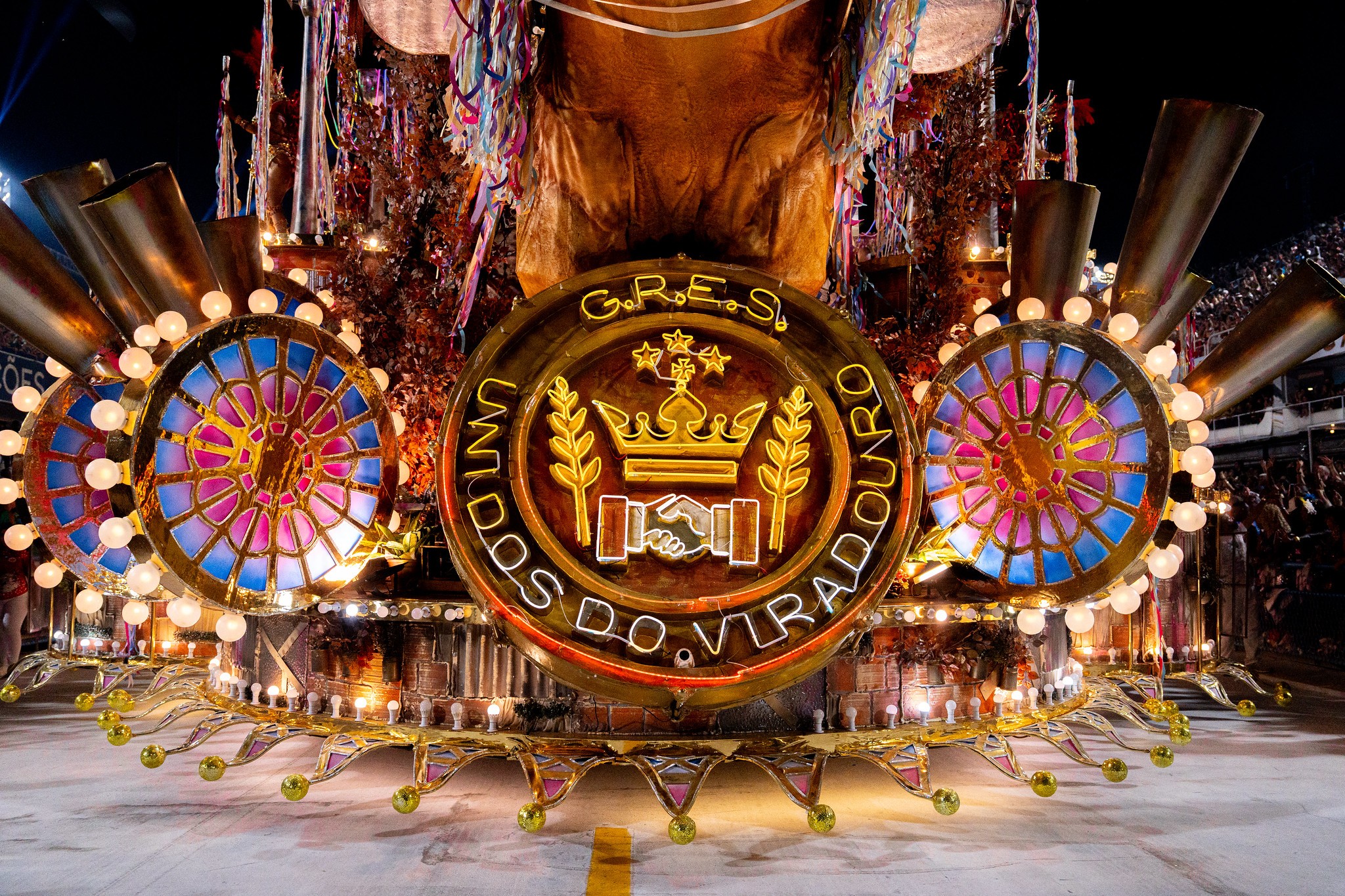 Viradouro é campeã do Carnaval 2026 do Rio; reveja desfile da escola