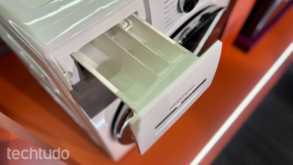 Como tirar mofo da máquina de lavar? — Foto: Letícia Rosa/TechTudo