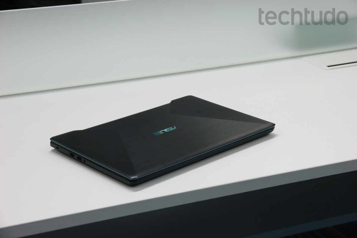 Review Asus F570Z notebook gamer intermedi rio tem chip AMD