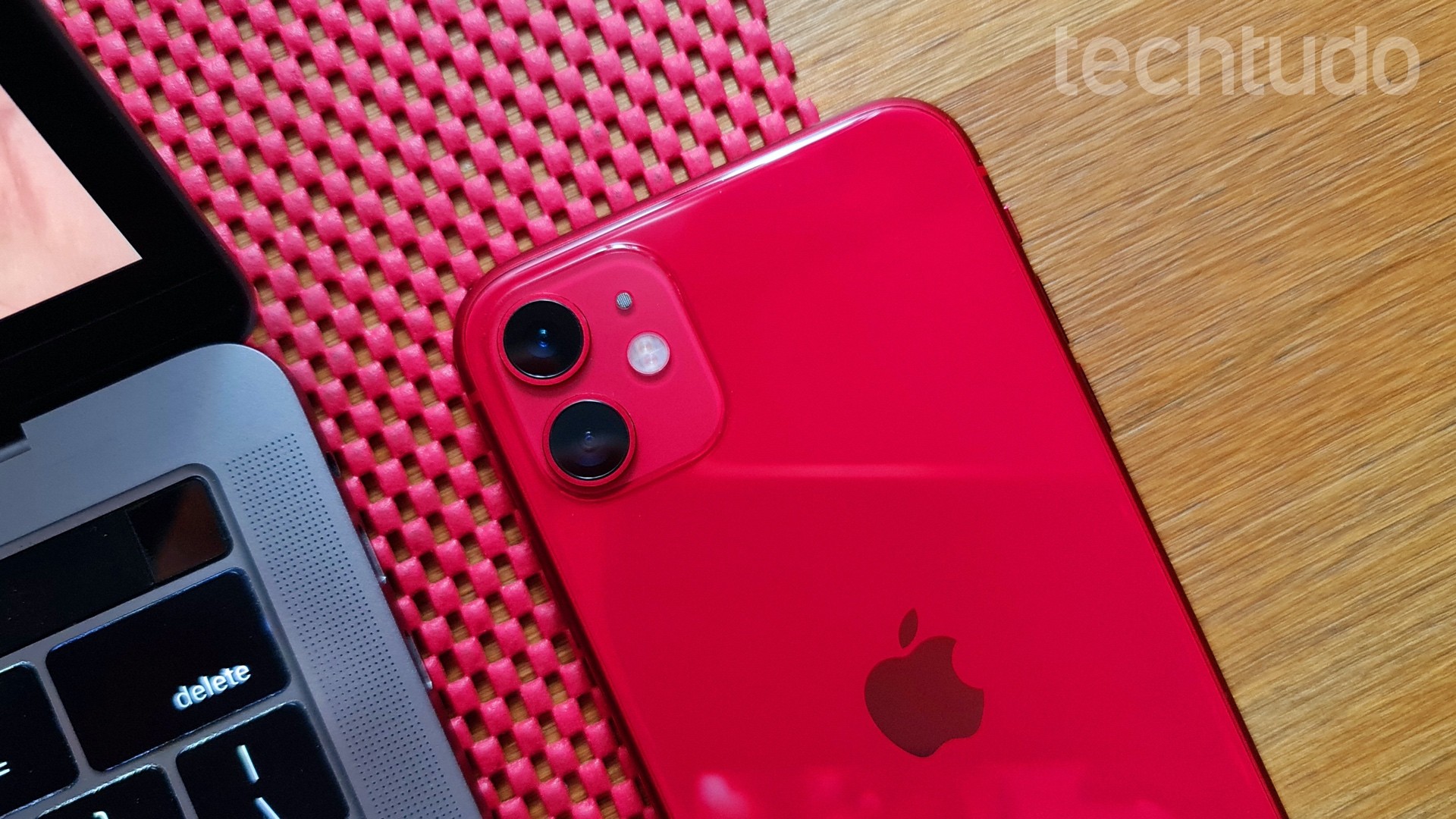 Seu iPhone pode ficar sem o iOS 27; Apple deve cortar 4 modelos do update
