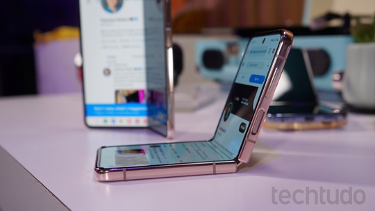 Galaxy Z Flip 5: novo dobrável da Samsung pode chegar antes do esperado