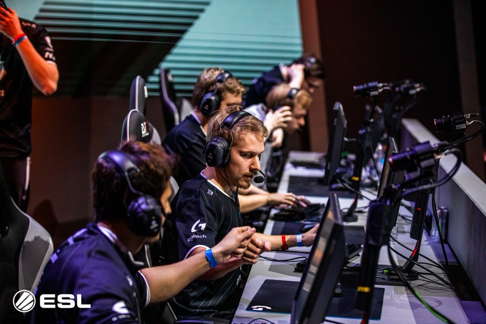 Brasil recebe torneios milionários de CS:GO e Rainbow Six e LoL; relembre