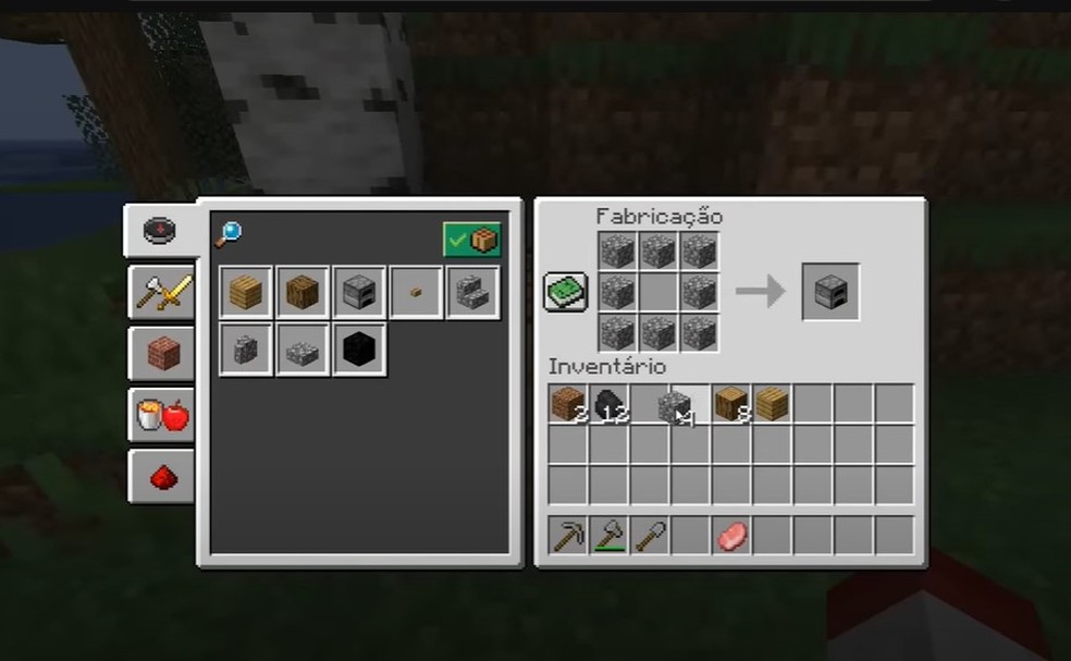 Criando uma fornalha no Minecraft — Foto: Reprodução/YouTube