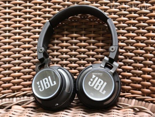 Review JBL Synchros S400BT