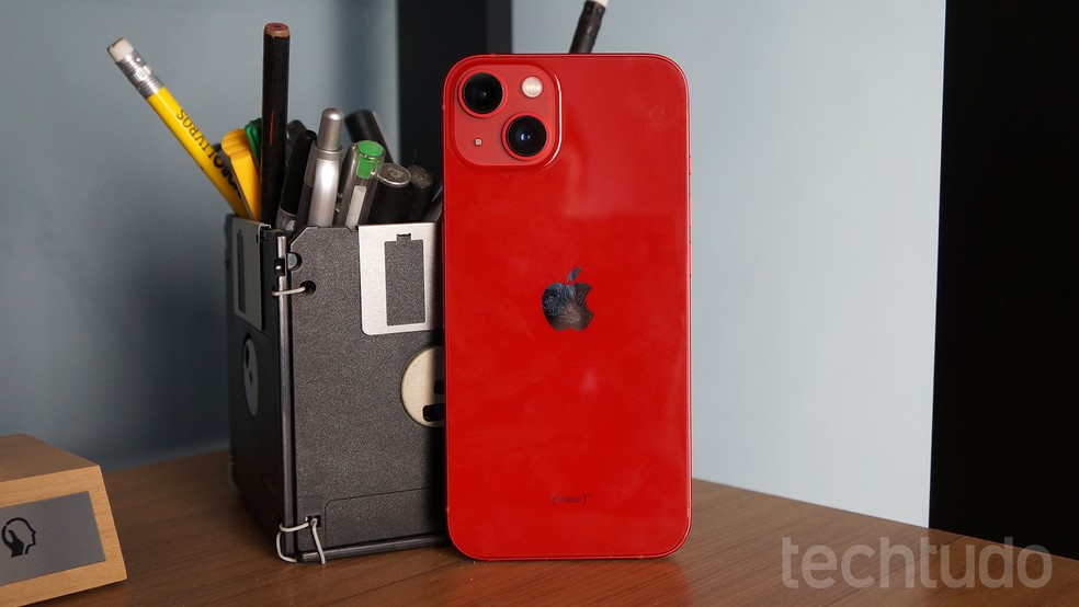 iPhone 13 deve manter valor de mercado considerável — Foto: Thássius Veloso/TechTudo
