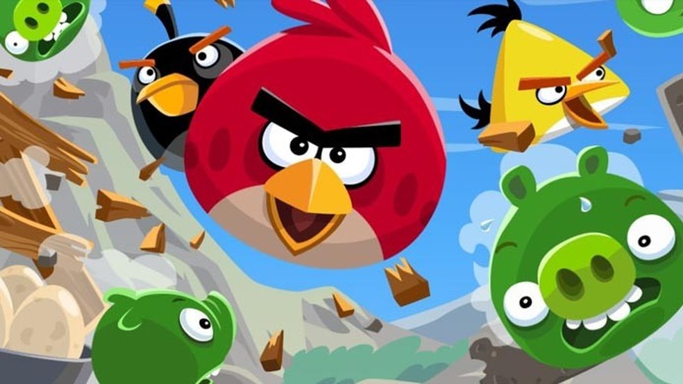 Новая версия angry bird. Энгри бердз 2009. Angry Birds 2 игра. Энгри бердз 1 игра. Игра Энгри бердз птицы.