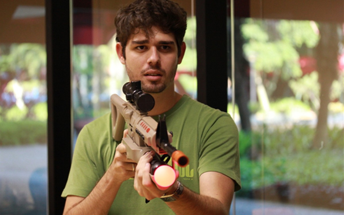 Review Assault Rifle Controller