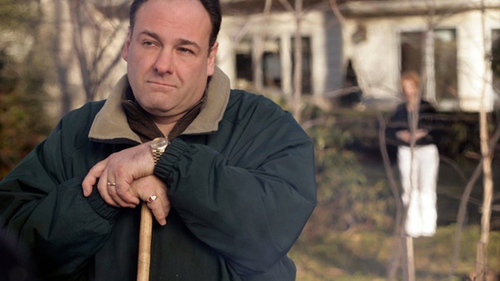 Tony Soprano mentia para todos, até mesmo para amigos e familiares na série Os Sopranos — Foto: Divulgação/HBO
