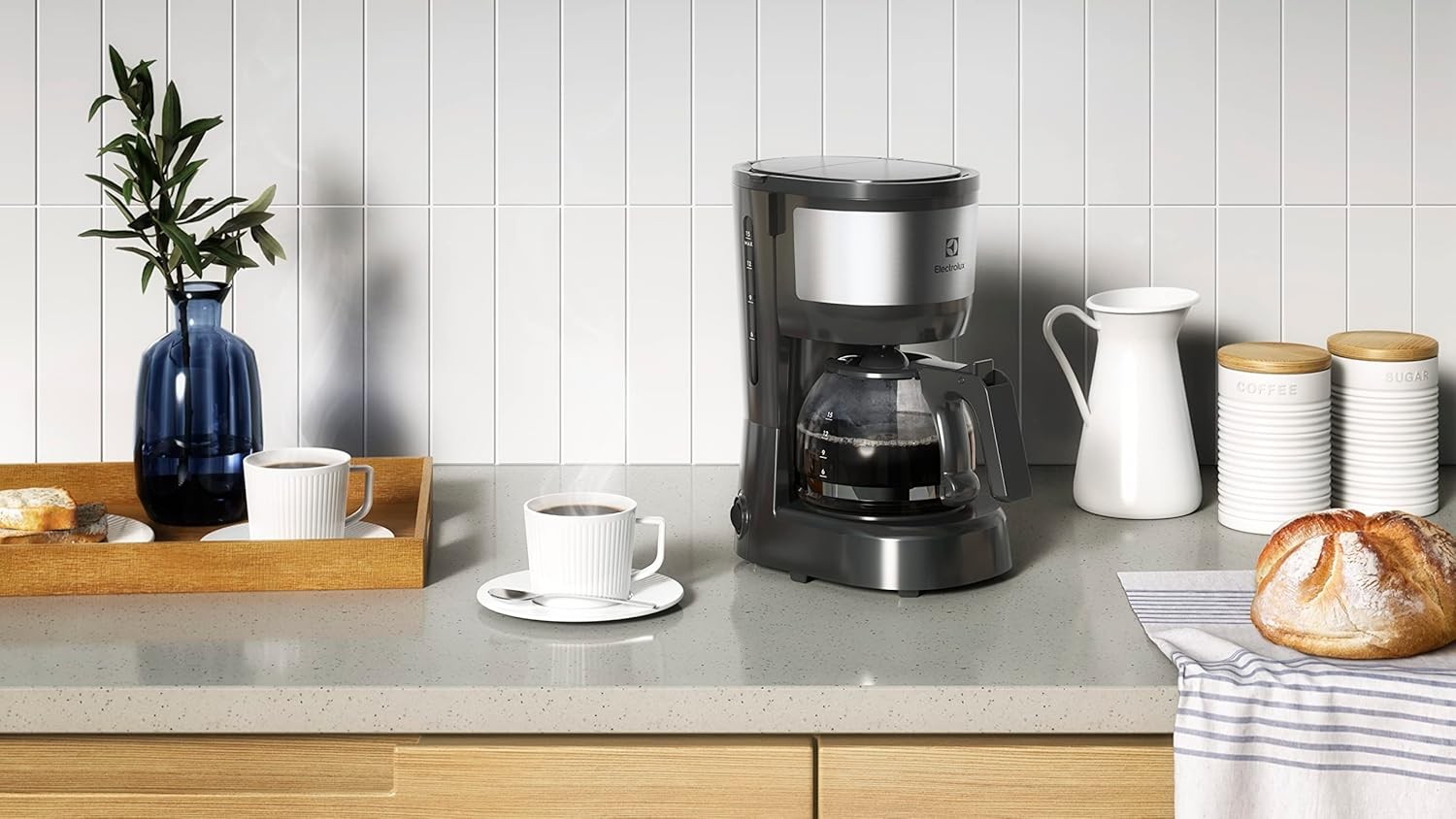 Como fazer café na cafeteira? Veja passo a passo em diferentes modelos