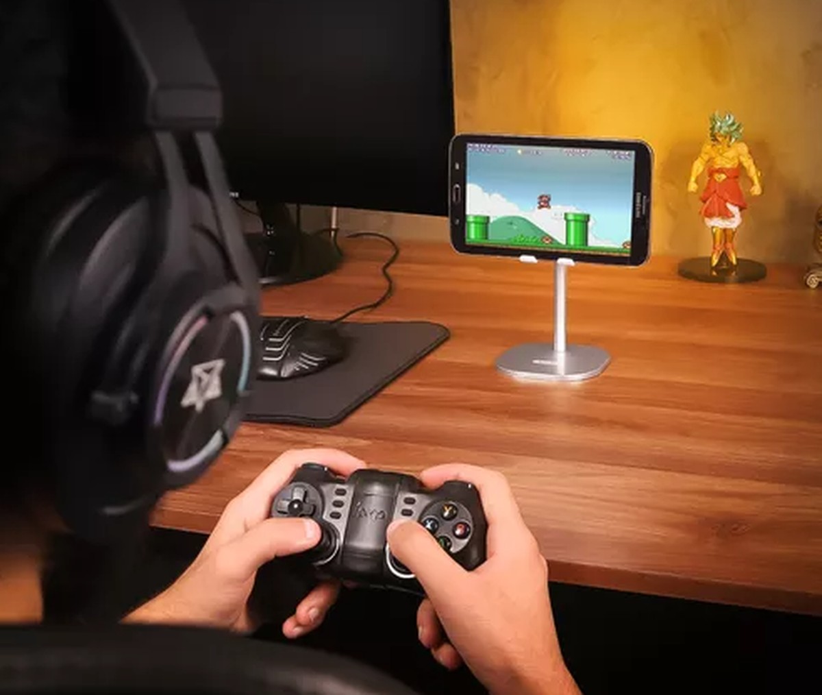Gamepad para celular: 6 opções para se divertir gastando pouco