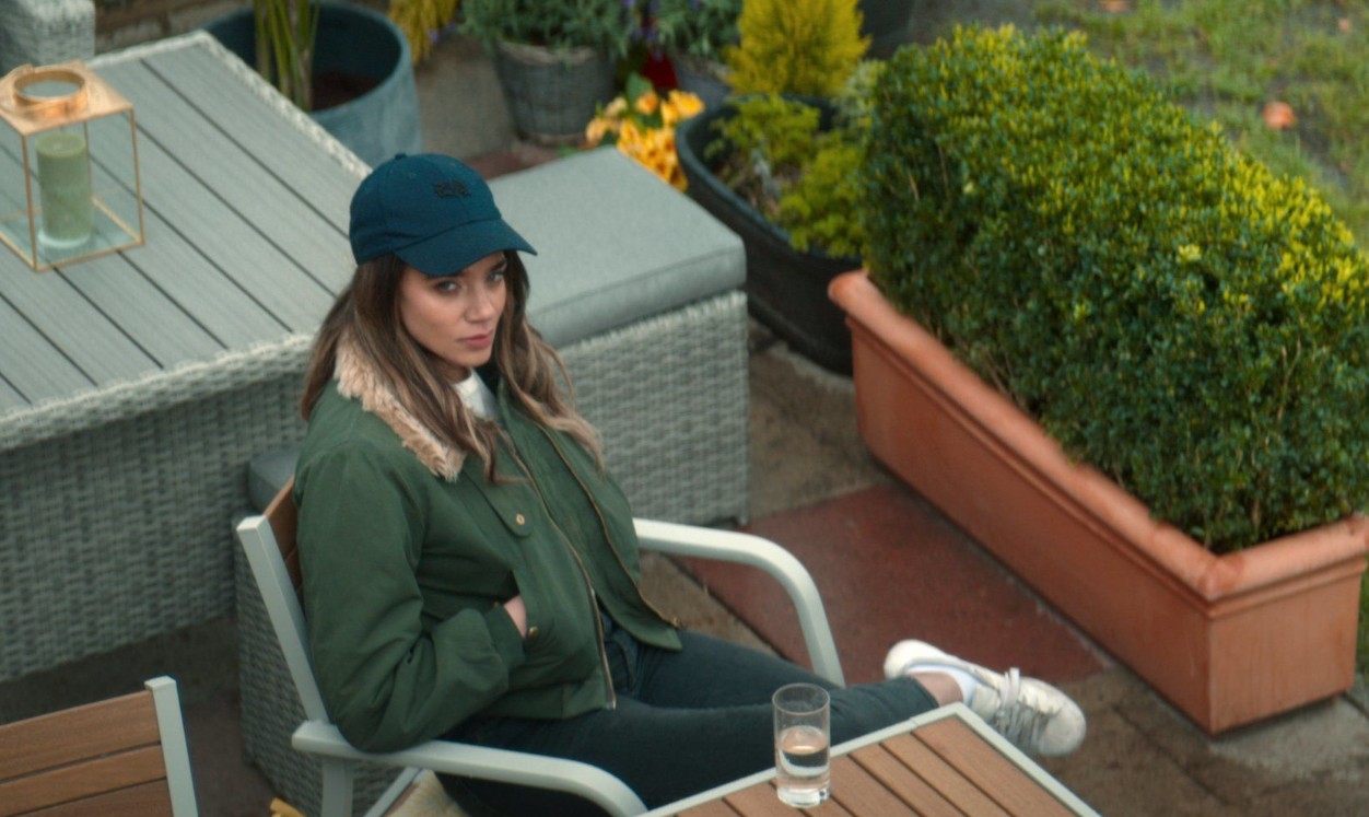 Quem matou Corinne em Não Fale Com Estranhos? Veja explicação da série Netflix