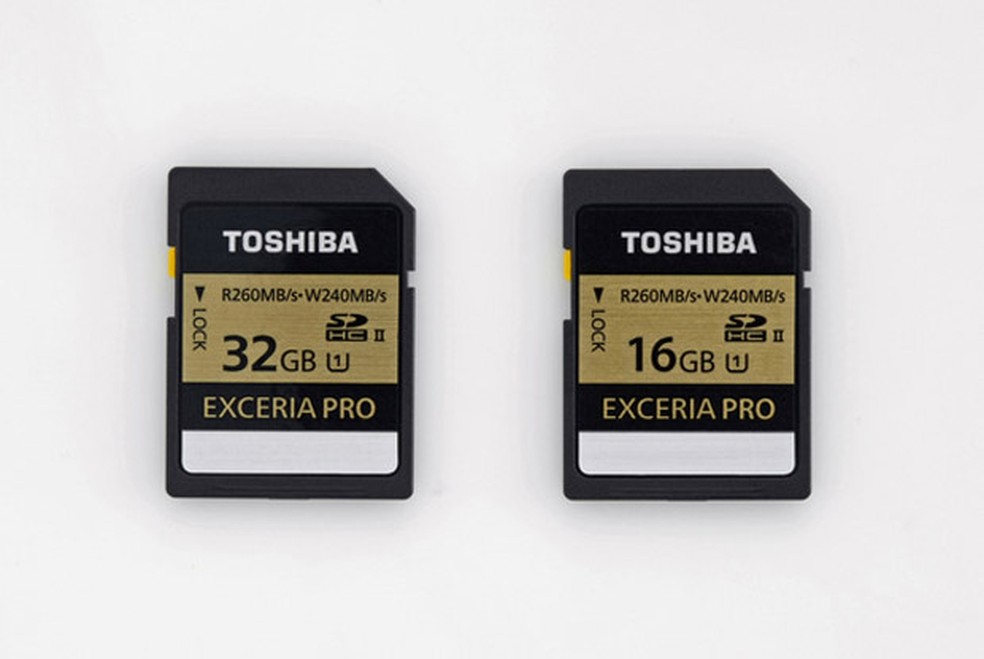 Скорость чтения карт памяти. Самая быстрая SD карта. Самые высокоскоростные карты памяти. Карта памяти Toshiba. Самая скоростная карта памяти SD.