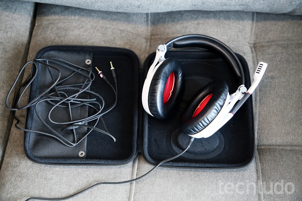 Headsets com boa qualidade de som são bem mais caros, como o é o caso do Game Zero da Sennheiser — Foto: Anna Kellen Bull/TechTudo