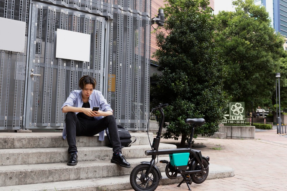Autonomia e falta de potência são pontos negativos de scooters elétricas — Foto: Reprodução/Freepik