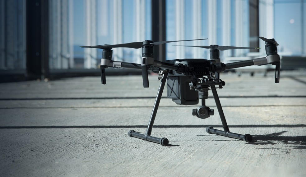 Drones DJI Matrice 200 caem durante o voo e empresa investiga casos