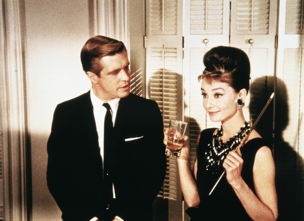 Bonequinha de Luxo é um dos filmes de maiores sucessos de Audrey Hepburn — Foto: Reprodução/IMDb