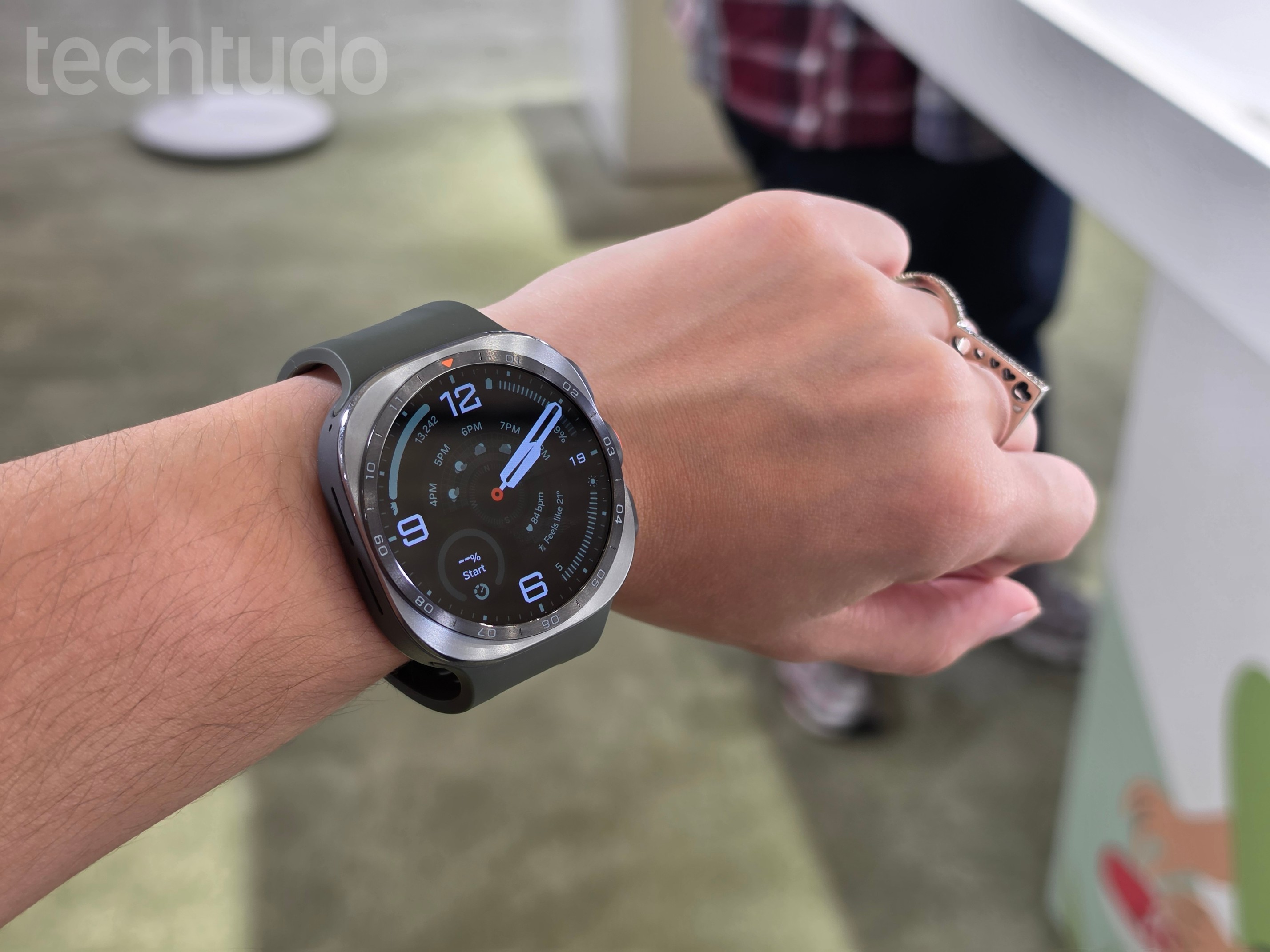 Galaxy Watch Ultra 2: preço e análise da ficha técnica do smartwatch Samsung