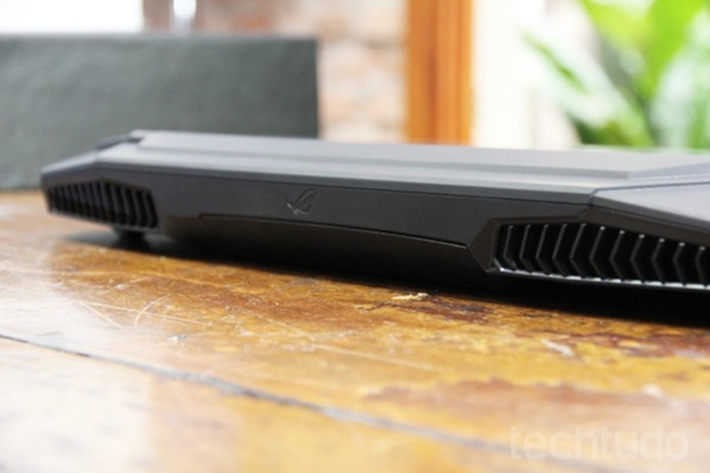 Nunca use seu notebook no colo! Seis dicas que podem salvar sua saúde