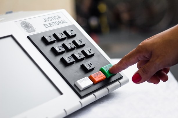 Simulador de votação: treine a sequência de votos para 2026