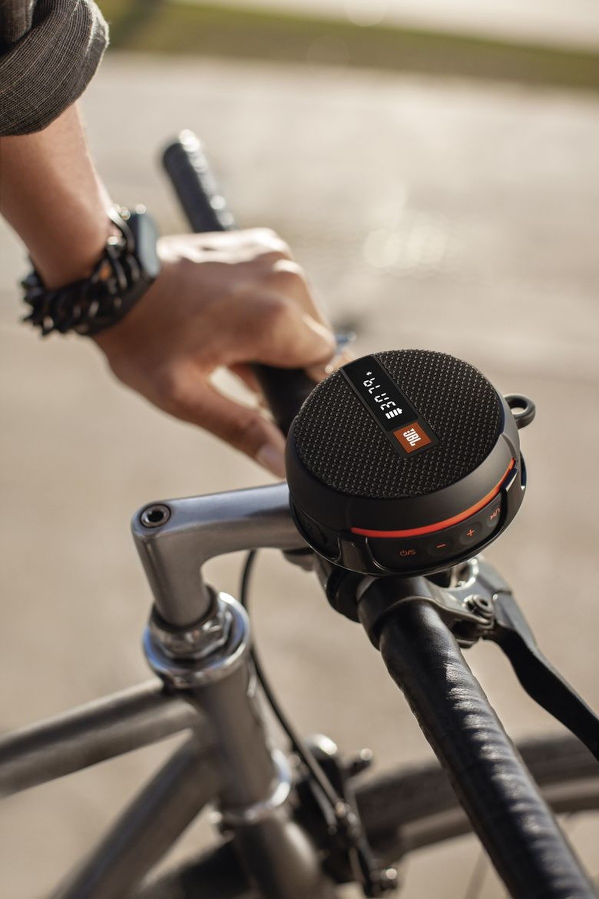 Купить Портативную Колонку Jbl Wind 2
