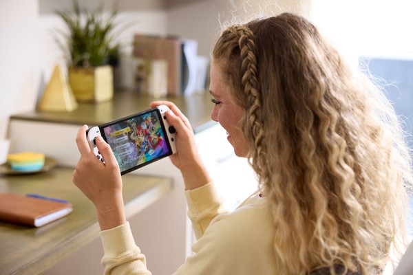 Nintendo anuncia lançamento oficial do Nintendo Switch – Modelo OLED no  Brasil em 26 de setembro