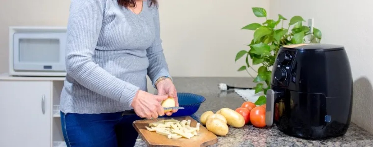 Sua mãe merece uma air fryer! 8 fritadeiras com desconto no dia das mães