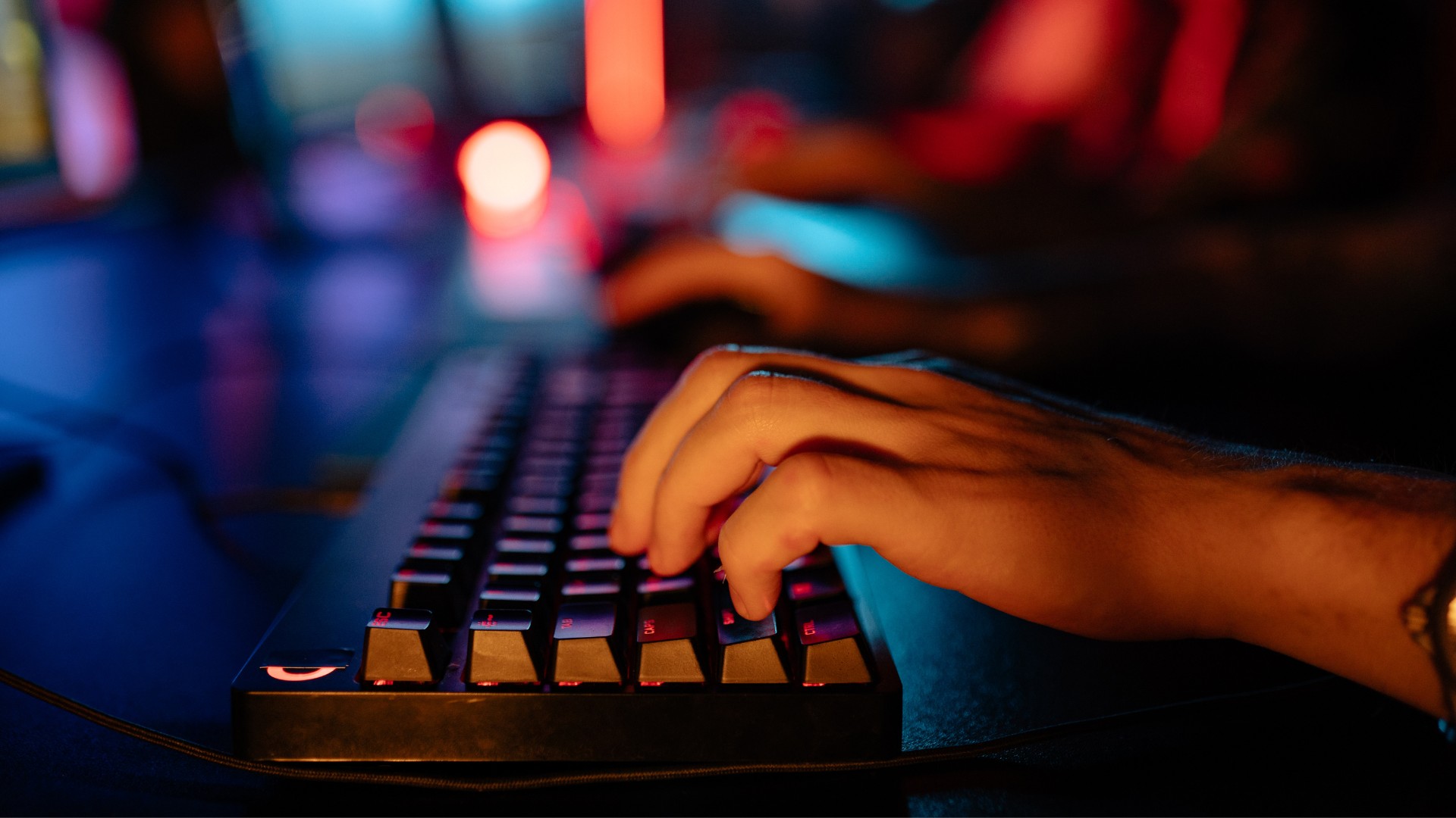 Melhor teclado magnético em 2026: top 8 para elevar o nível dos jogos