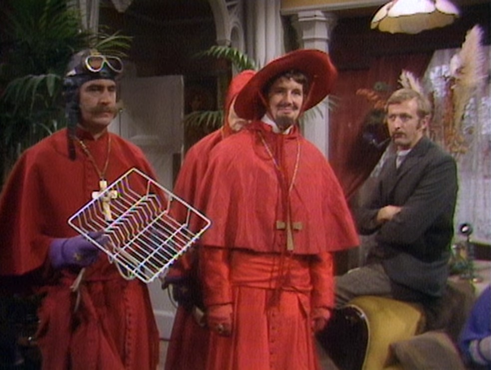 Esquetes do Monty Python misturavam humor nonsense com referências culturais — Foto: Divulgação/Netflix