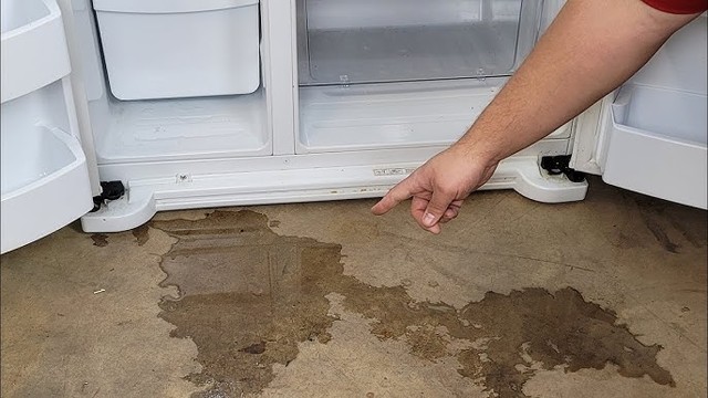 Como desentupir o dreno da geladeira? Faça aparelho voltar a gelar bem