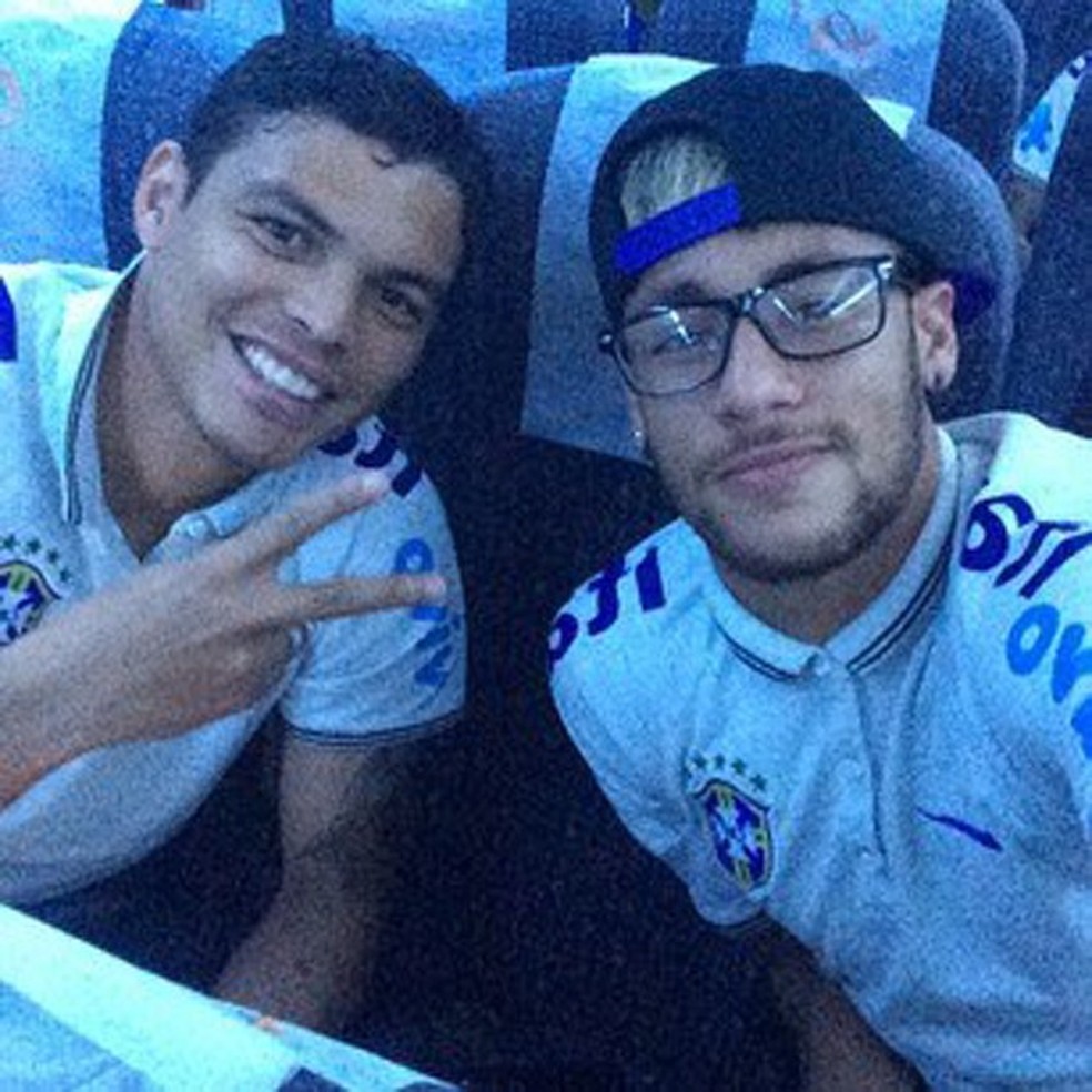 Selfie de Neymar e Thiago Silva foi a foto mais compartilhada no Facebook (foto: Reprodução/Facebook) — Foto: TechTudo