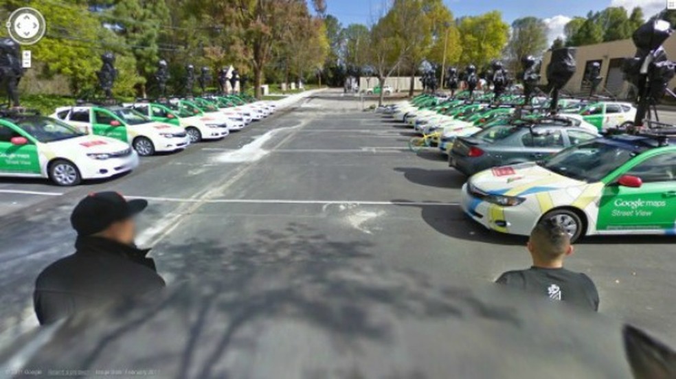 Estacionamento dos carros do Street View fotografado pelo próprio serviço (Foto: Reprodução/Google) — Foto: TechTudo