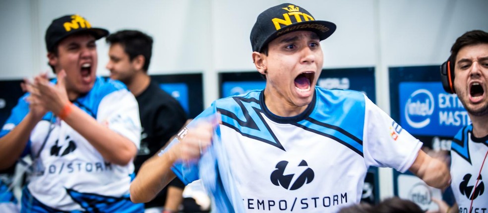 CS:GO HEN1 e lucas1 deixam o recém criado time Não Tem Como