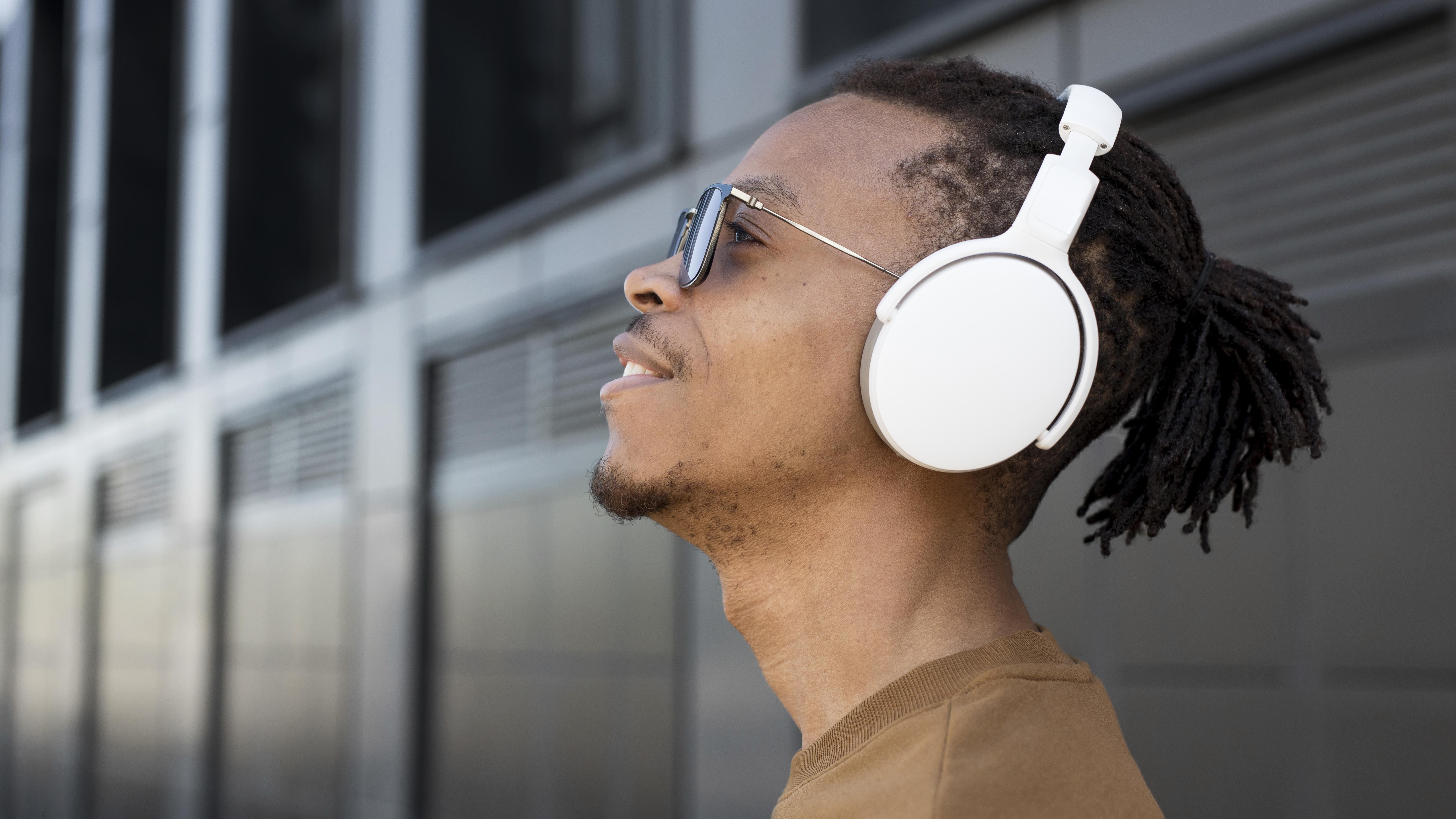 Qual é o melhor fone de ouvido? Veja opções para corrida, jogos e mais