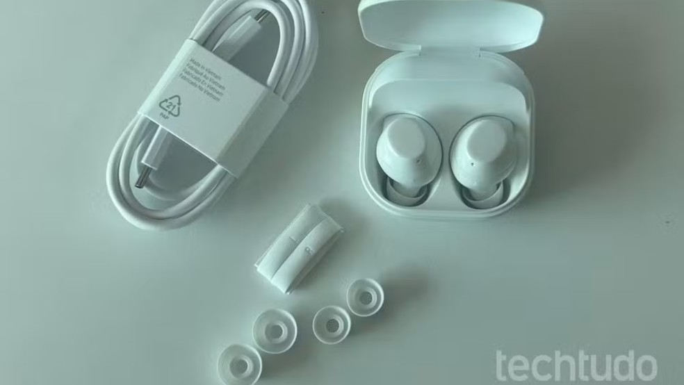 O Samsung Galaxy Buds Core oferece ótimo custo-benefício — Foto: Amanda Cravo/TechTudo