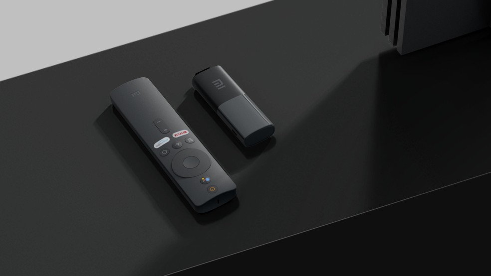 Shop Xiaomi Mi 4K TV Stick (Media Streaming Player) - Black Online