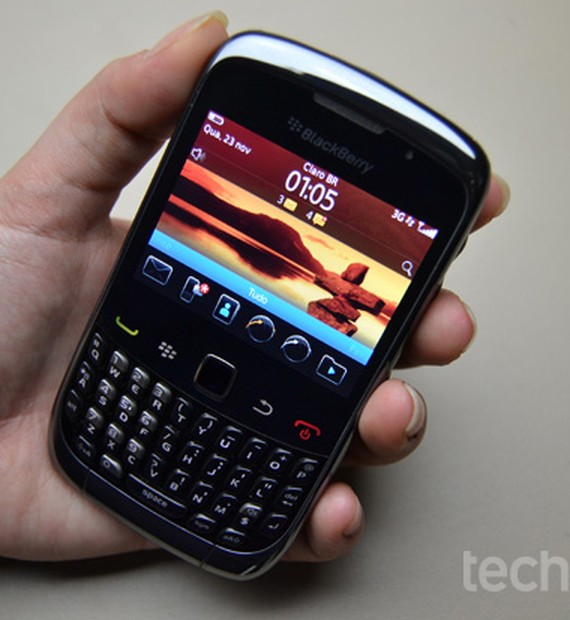 スマートフォン本体 BlackBerry curve 9300 Blackberry Curve 9300 - Black and Silver ( T-Mobile ) Smartphone