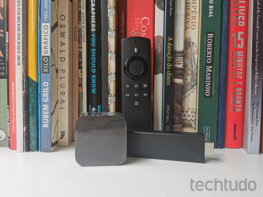 Fire TV Stick Lite: mais rápido e com botão Alexa no