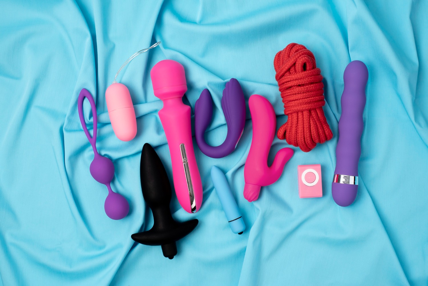 Bluetooth, apps e até IA; veja 4 sex toys para apimentar o Dia dos Namorados