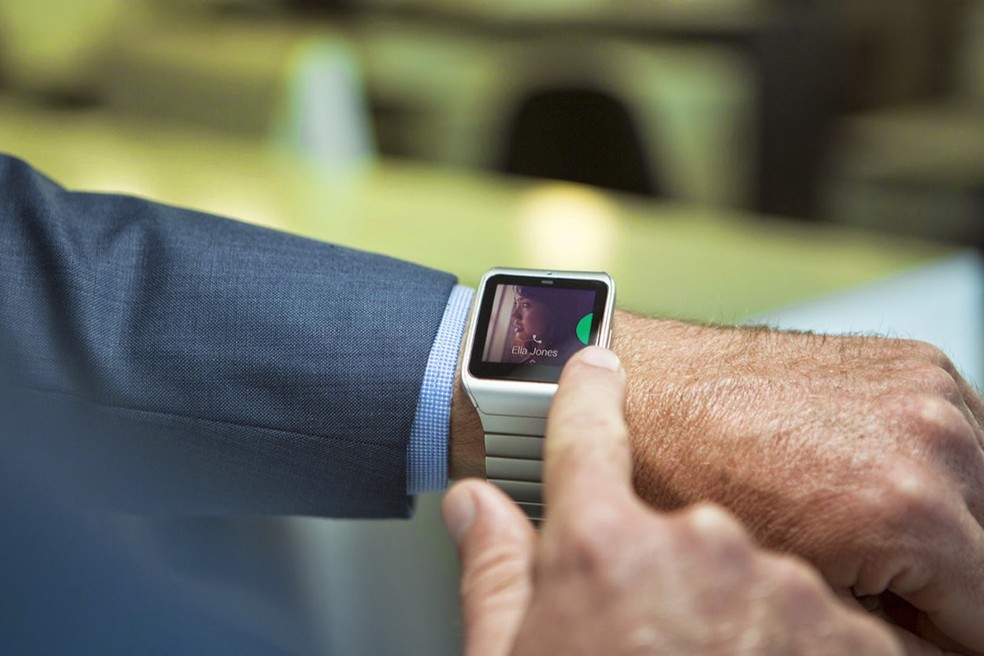Smatbands com GPS Integrdo dispensam o Uso de Celular - Fottudo